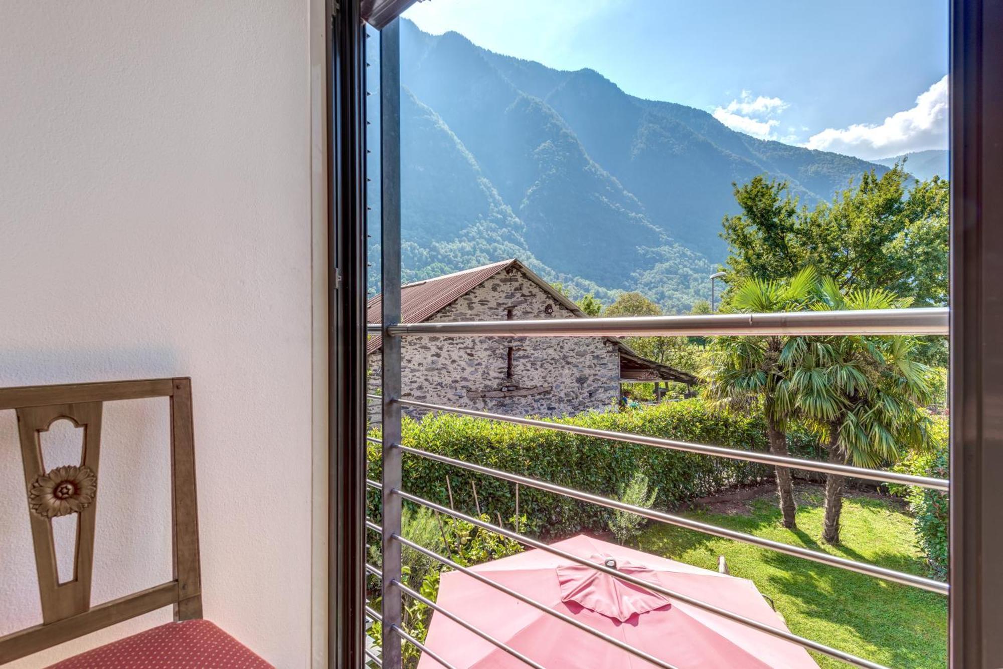 Casa Oliver, Tra La Calanca E I Castelli Di Bellinzona Grono Extérieur photo